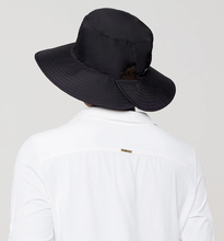 Load image into Gallery viewer, Model Back: Uv Line Bucket Hat Hat California Nac Fem Black Upf50+
