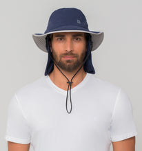Load image into Gallery viewer, Model Front: Uv Line Flap Hat Chapeu Kansas Nac Marinho/Cinza
