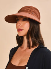 Load image into Gallery viewer, Image 02: Uv Line Caps Visor Capri Colors Nac Fem Coniac Upf50+
