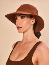 Load image into Gallery viewer, Image 03: Uv Line Bucket Hat Hat California Fem Cognac Upf50+
