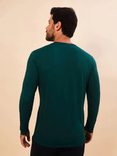Load image into Gallery viewer, Model Back: Uv Line Rash Guard Longsleeve Masc New Fit Petroleo Upf50+
