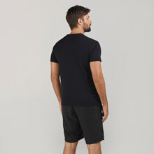 Load image into Gallery viewer, Model Back: Uv Line Fitness Top Sport Fit Mas Preto Upf50+
