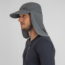 Load image into Gallery viewer, Image 02: Uv Line Flap Hat Cap Leg Atacama 2021 Masc Grey Upf50+
