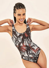 Load image into Gallery viewer, Model Front: Uv Line One-Piece Swimsuit Coqueiros Bege Upf50+
