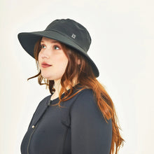 Load image into Gallery viewer, Image 03: Uv Line Floppy Hat Hat Lyon Nac L Fem Black Upf50+
