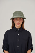 Load image into Gallery viewer, Model Front: Uv Line Caps Visor Nice Fem Militar Green Upf50+
