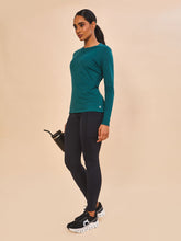 Load image into Gallery viewer, Image 02: Uv Line Rash Guard Longsleeve Fem New Fit Petroleo Upf50+
