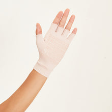 Load image into Gallery viewer, Model Back: Uv Line Glove Short Glove Anti-Aging Beige Upf50+
