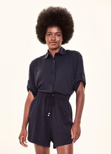 Load image into Gallery viewer, Gallery: Uv Line Fitness Bottom Shorts Fem Basic Black Upf50+
