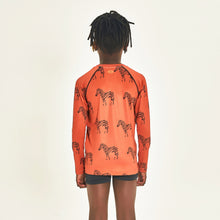 Load image into Gallery viewer, Model Back: Uv Line Rash Guard Longsleeve Acqua Zebra Inf Upf50+

