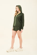 Load image into Gallery viewer, Bag-Foldable Windbreaker Jacket Verde Militar
