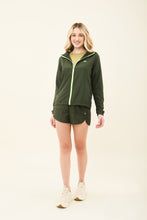 Load image into Gallery viewer, Bag-Foldable Windbreaker Jacket Verde Militar
