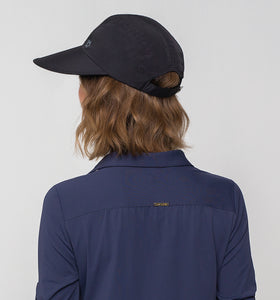 Model Back: Uv Line Caps Capri Colors Preto