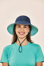 Load image into Gallery viewer, Model Front: Uv Line Floppy Hat Chapeu New Cassis Upf50+

