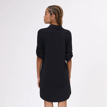 Load image into Gallery viewer, Model Back: Uv Line Shirtdress Copenhagen Fpu50+ Shirtdress Black Uv
