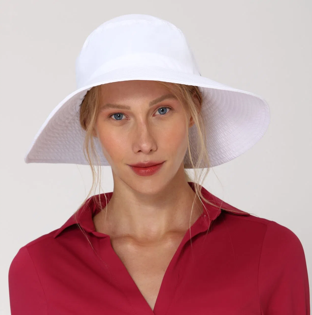 Model Front: Uv Line Floppy Hat Lyon Branco