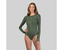 Load image into Gallery viewer, Maio Macae Verde Militar UPF50+
